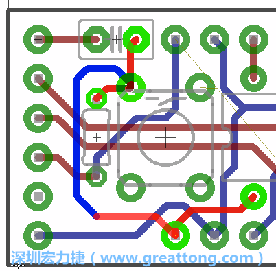 為了要創(chuàng)造一個電路通道，首先要先點擊重置開關的連結(jié)點進行布線，在電路板的背面繪制線路直到其它線路前的乾淨區(qū)域。