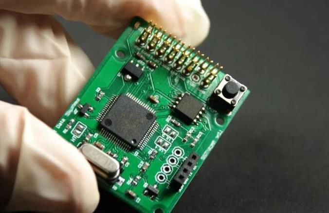 PCBA加工廠家如何正確處理濕敏元件？